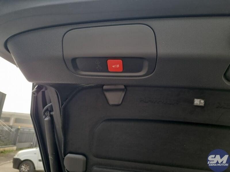 Peugeot 408 408 Hybrid 136 e-DCS6 GT