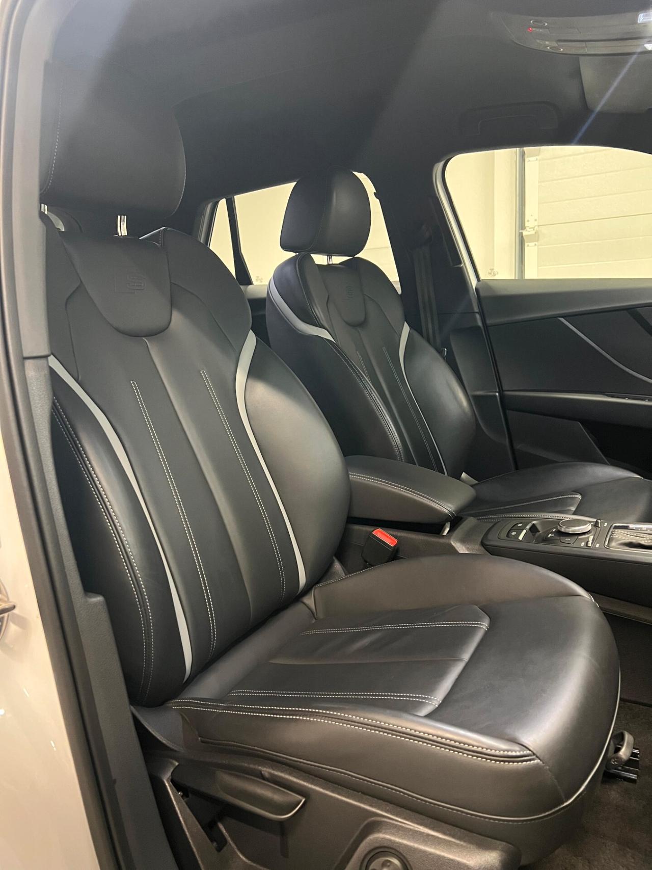 Audi Q2 SQ2 TFSI quattro S tronic sport attitude