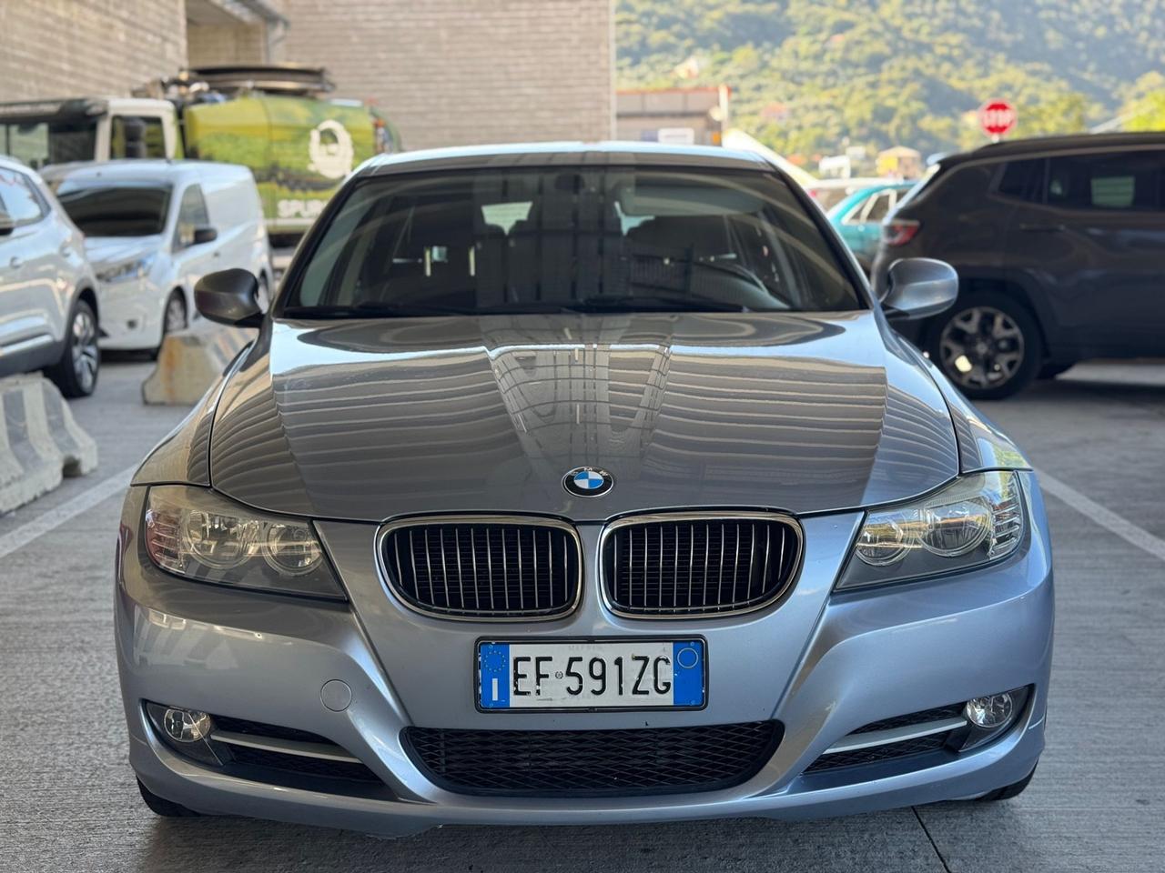 Bmw 320d 4x4 Touring Futura euro 5 - 2011