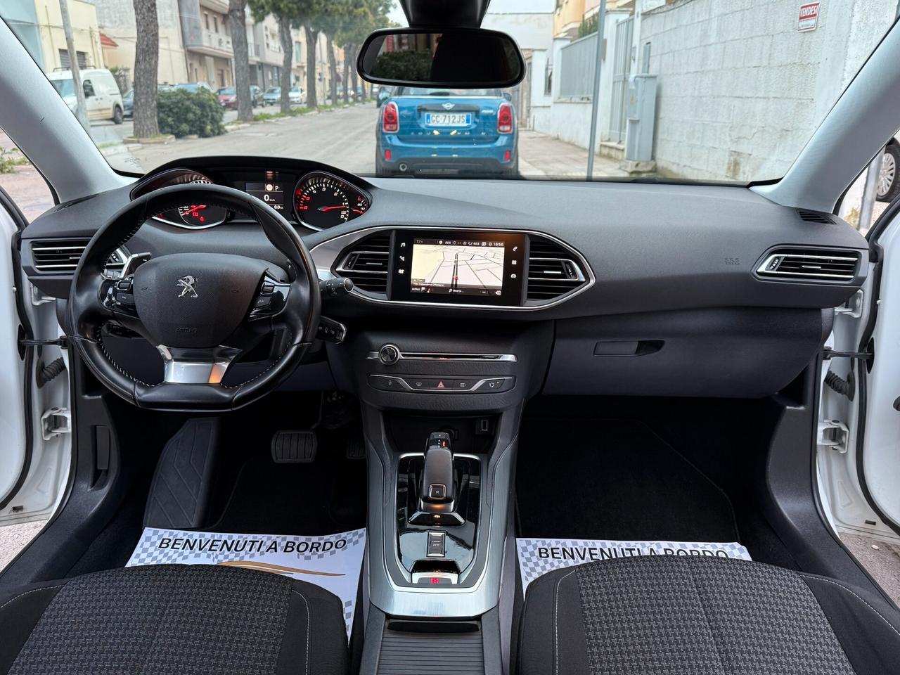 Peugeot 308 1.5 BlueHDi 130 EAT8 Allure NAVI 2020