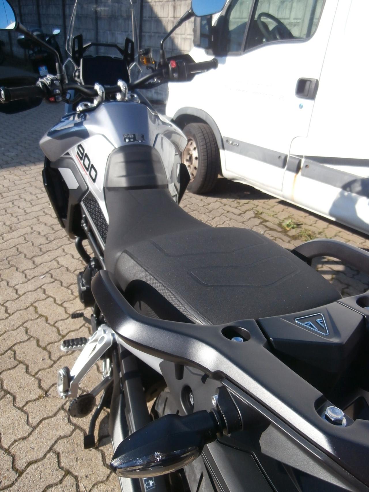 Triumph Tiger 900 GT Pro del 2024 compreso trapasso-tagliando-garanzia