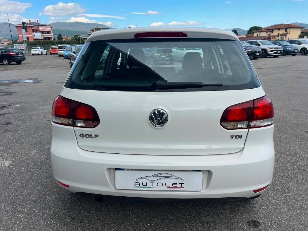 Volkswagen Golf 1.6 tdi Highline 5p