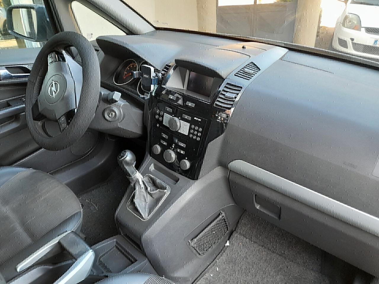 Opel Zafira 1.6 16V ecoM 94CV Cosmo
