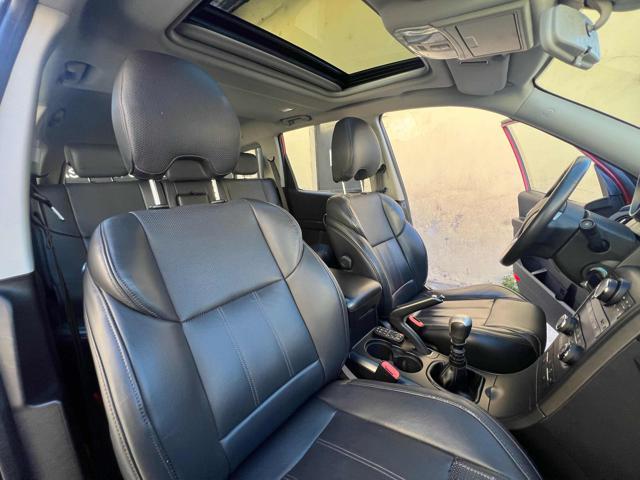 MAHINDRA XUV500 2.2 16V FWD W10