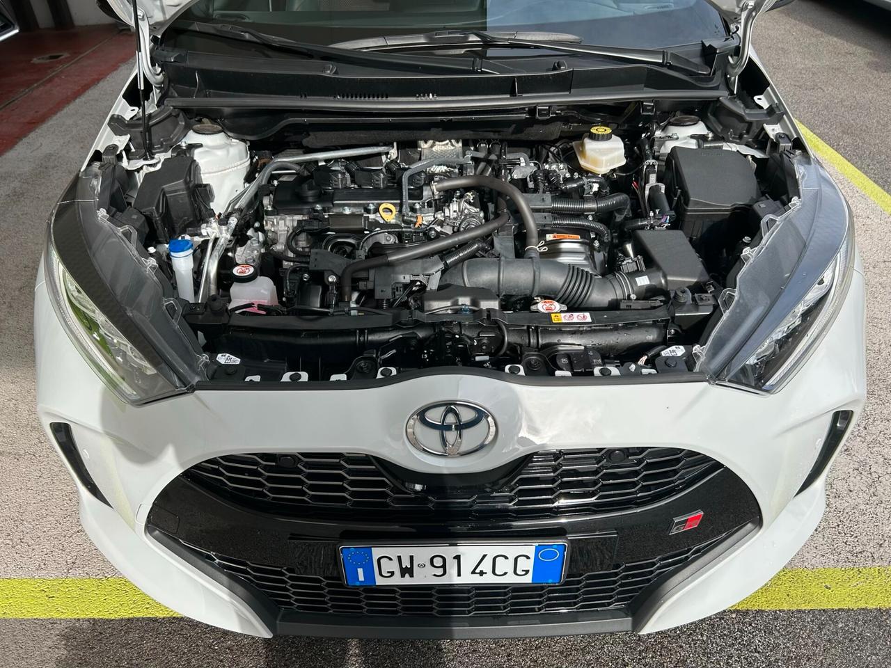 Toyota Yaris 1.5h 130 GR Sport Garanzia 24 Mesi