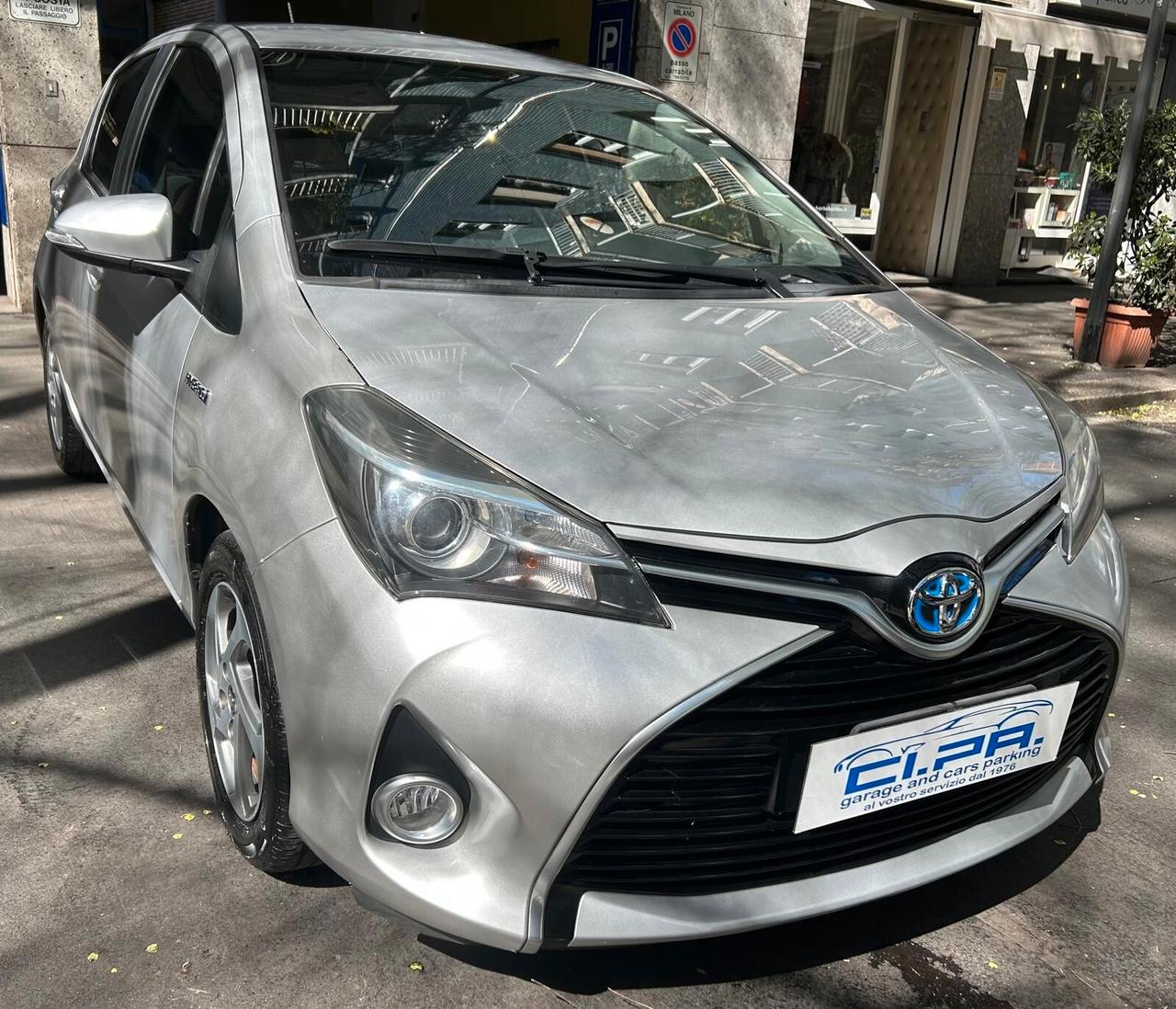 Toyota Yaris 1.5 Hybrid 5 porte Active