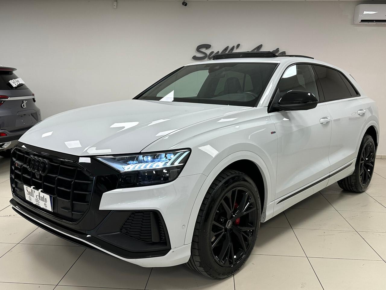 Audi Q8 50 TDI 286CV quattro tiptronic S-line 2022