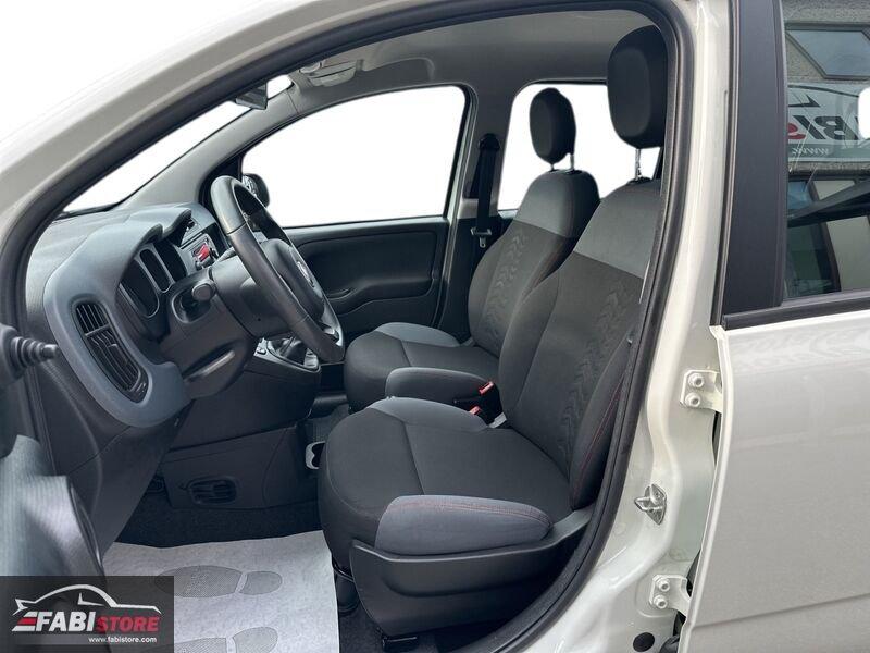FIAT Panda Panda 1.2 Pop 69 Cv 5 POSTI - Ruotino, Clima, Radio ecc