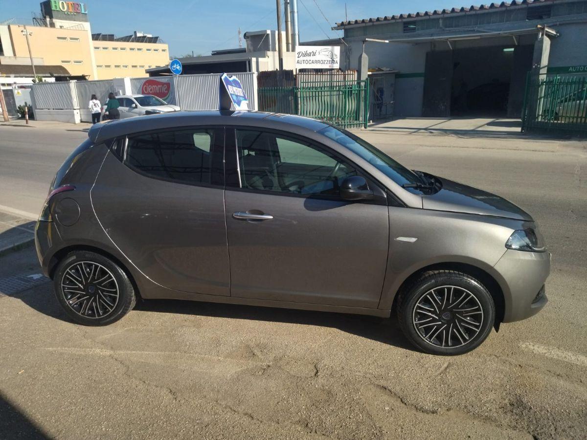 LANCIA Ypsilon 1.0 FireFly 5p.S&S Hybryd Gold 2022