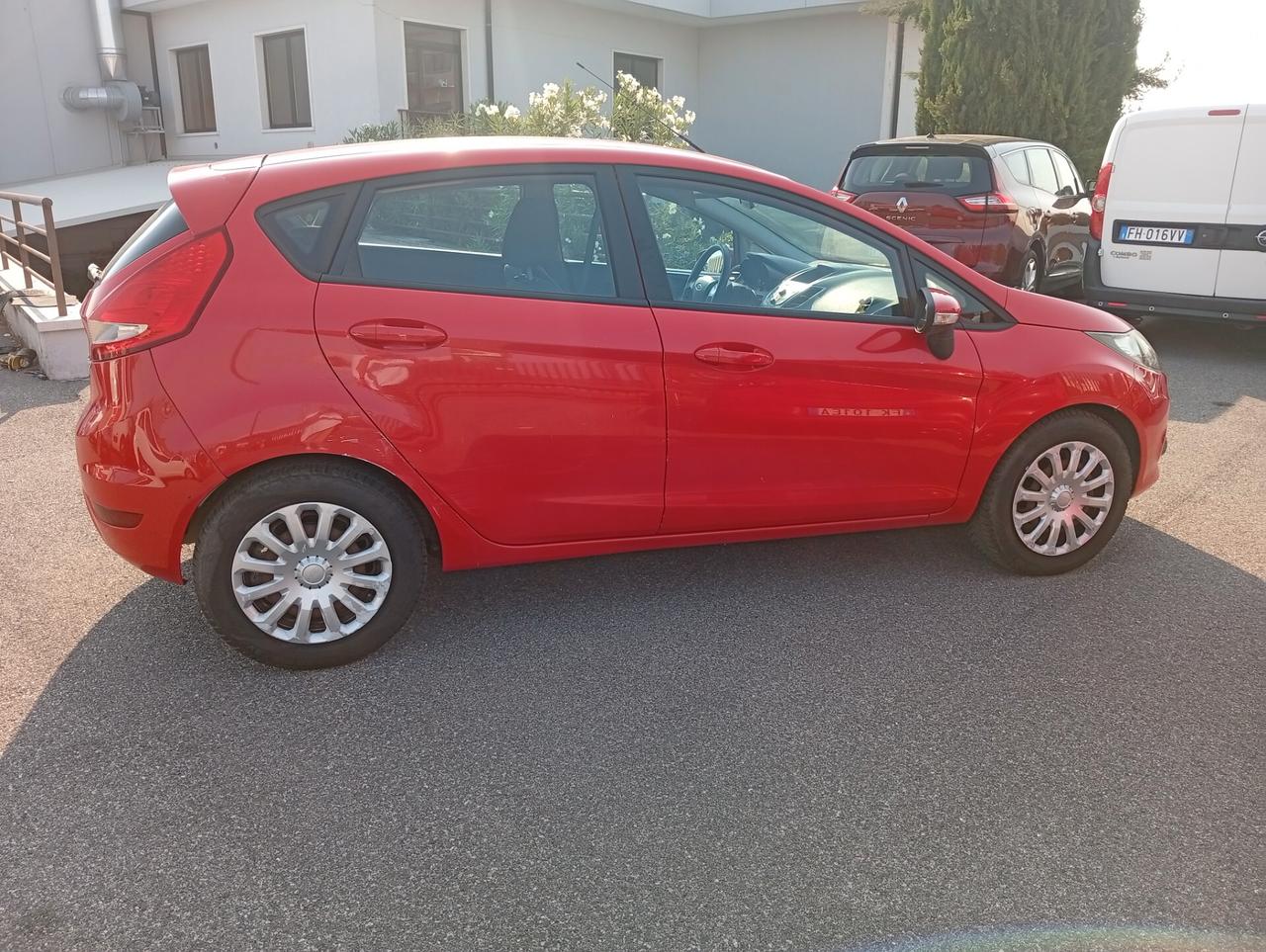 Ford Fiesta Fiesta+ 1.2 60CV 5 porte NEOPATENTATI OK
