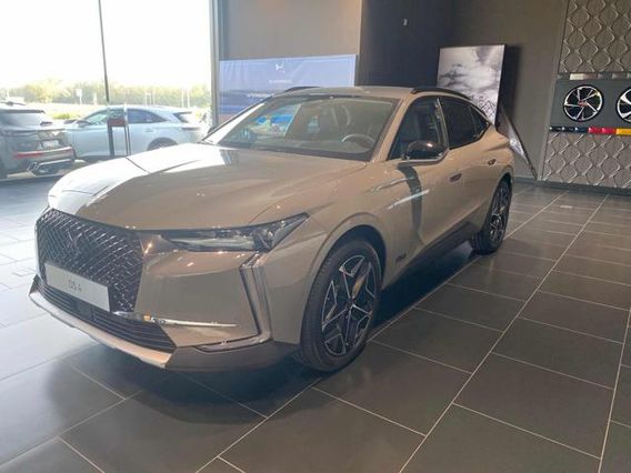 DS AUTOMOBILES DS 4 E-Tense 225 Cross Trocadero