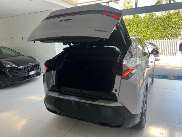 PEUGEOT 3008 Hybrid 145 e-DCS6 GT da?379,00 mensili