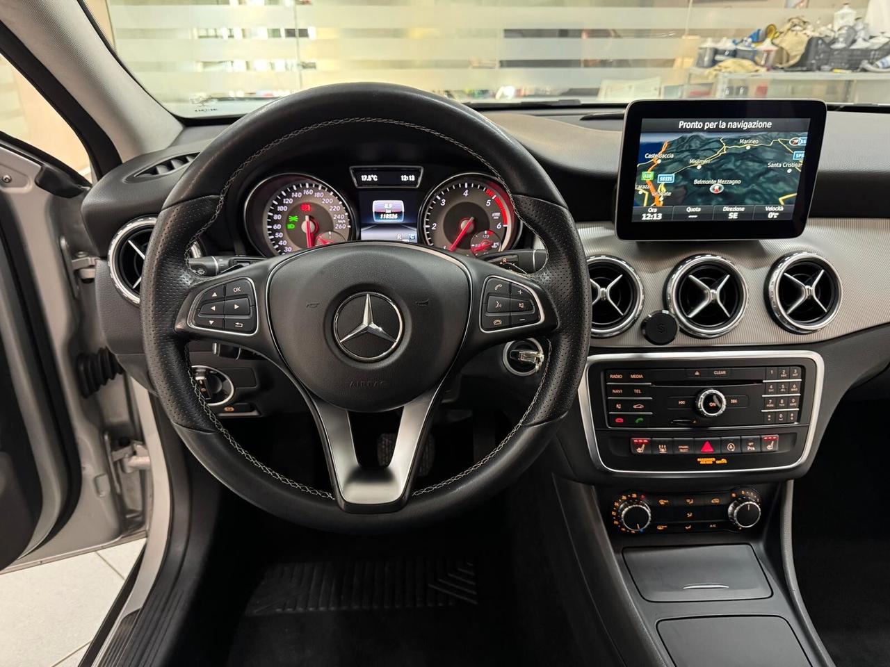 Mercedes-benz GLA 200 d Automatic Sport 2016