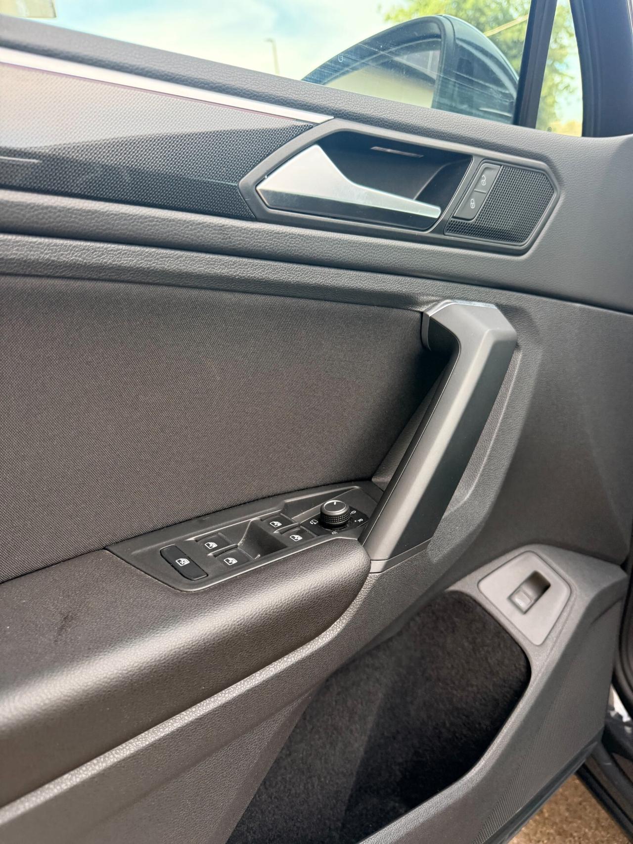 Volkswagen Tiguan 2.0 tdi Elegance 150cv dsg APPLE CARPLAY,ANDROID AUTO,TELECAMERA,NAVI,VIRTUAL COCKPIT,ALCANTARA
