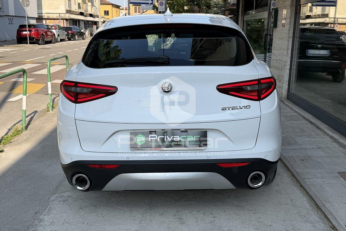 ALFA ROMEO Stelvio 2.2 Turbodiesel 180 CV AT8 RWD Executive