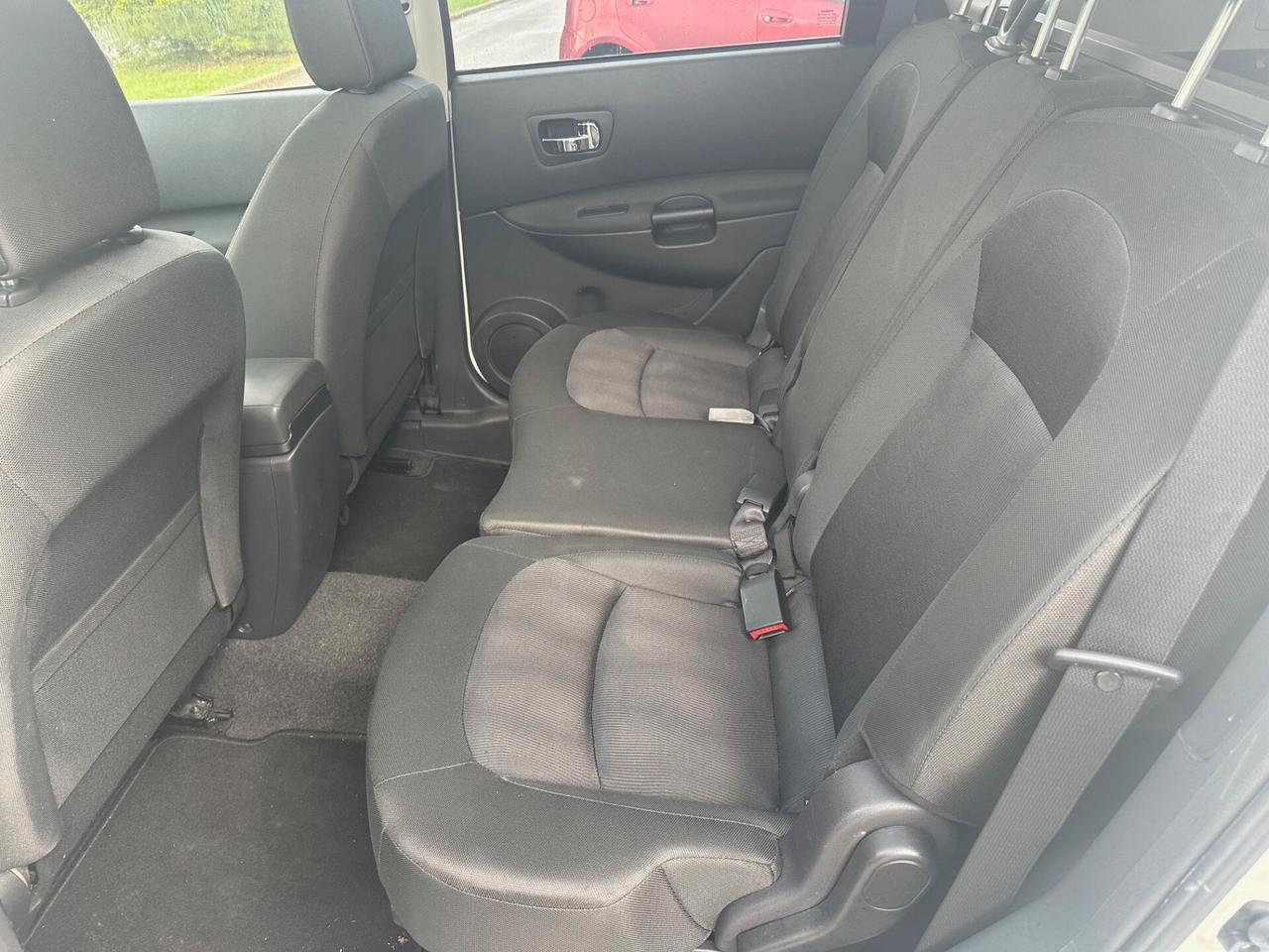 Nissan Qashqai Qashqai+2 2.0 dCi DPF 4WD aut. n-tec solo 80.000 km !!