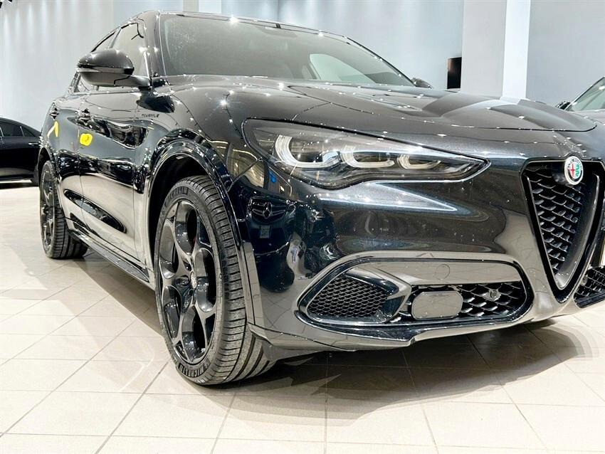 Alfa Romeo Stelvio 2.2 Turbodiesel 210 CV AT8 Q4 Competizione