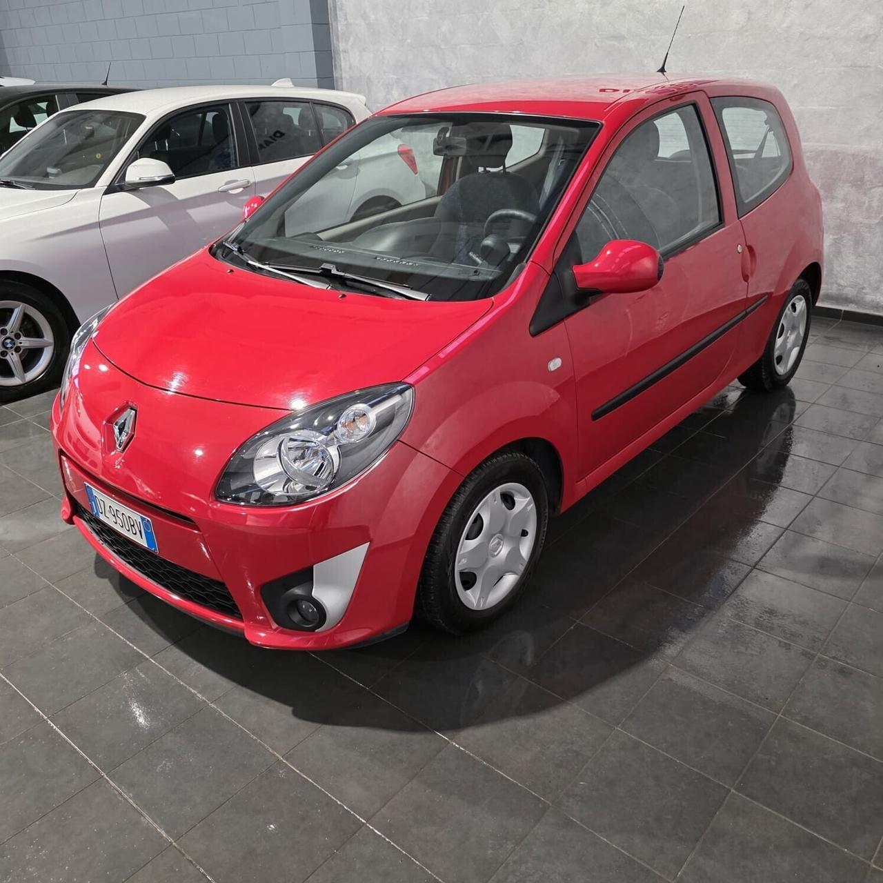 Renault Twingo 1.2 benzina PARI AL NUOVO+NEOPATENTATI+SUBWOOFER DI SERIE