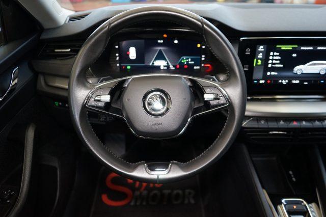 SKODA Octavia 2.0 TDI EVO SCR DSG Wagon Executive
