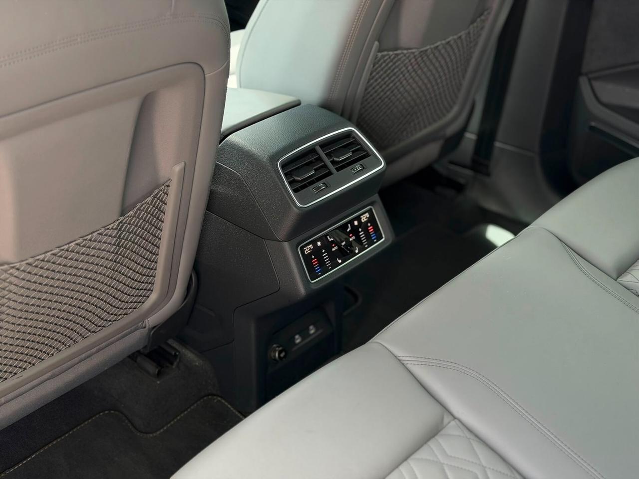 Audi Q8 e-tron 55 quattro S line edition
