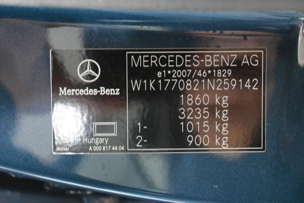 MERCEDES-BENZ A 160 109CV 6M. BUSINESS SOLUTION ( NAVI PREMIUM - CRUISE - PARK ASSIST - TELECAMERA POST. )