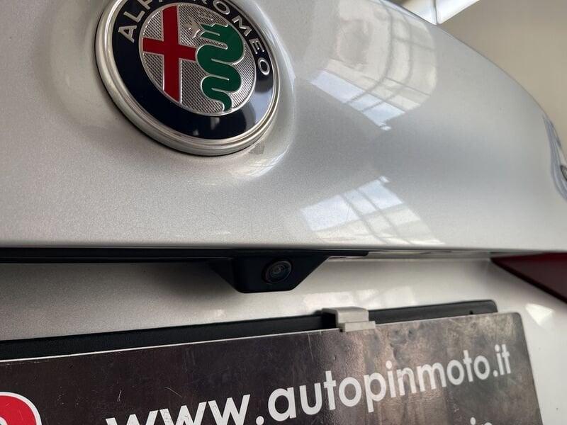 Alfa Romeo Giulia 2.2 Turbodiesel 136 CV AT8 Super *Rcamera*