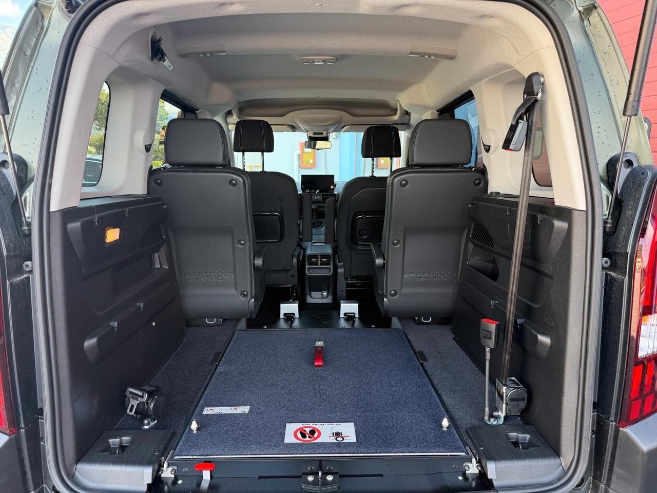 Peugeot Rifter Allure Auto per disabili 5+1