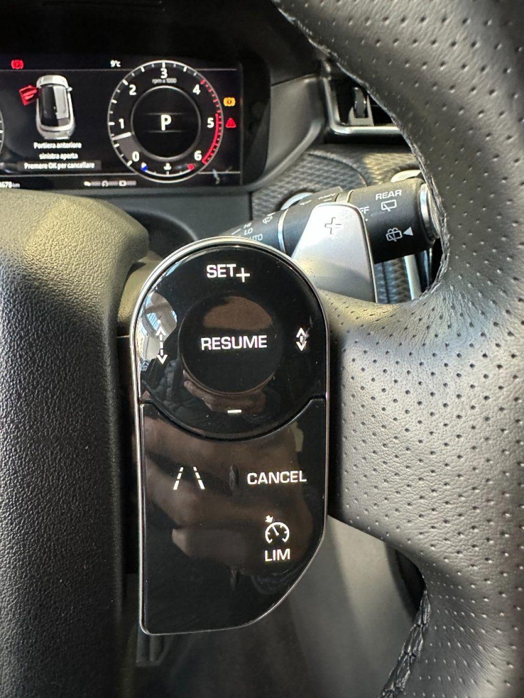 Land Rover Range Rover Velar 3.0 V6 SD6 300 CV R-Dynamic SE-21"-Adaptive Cruise