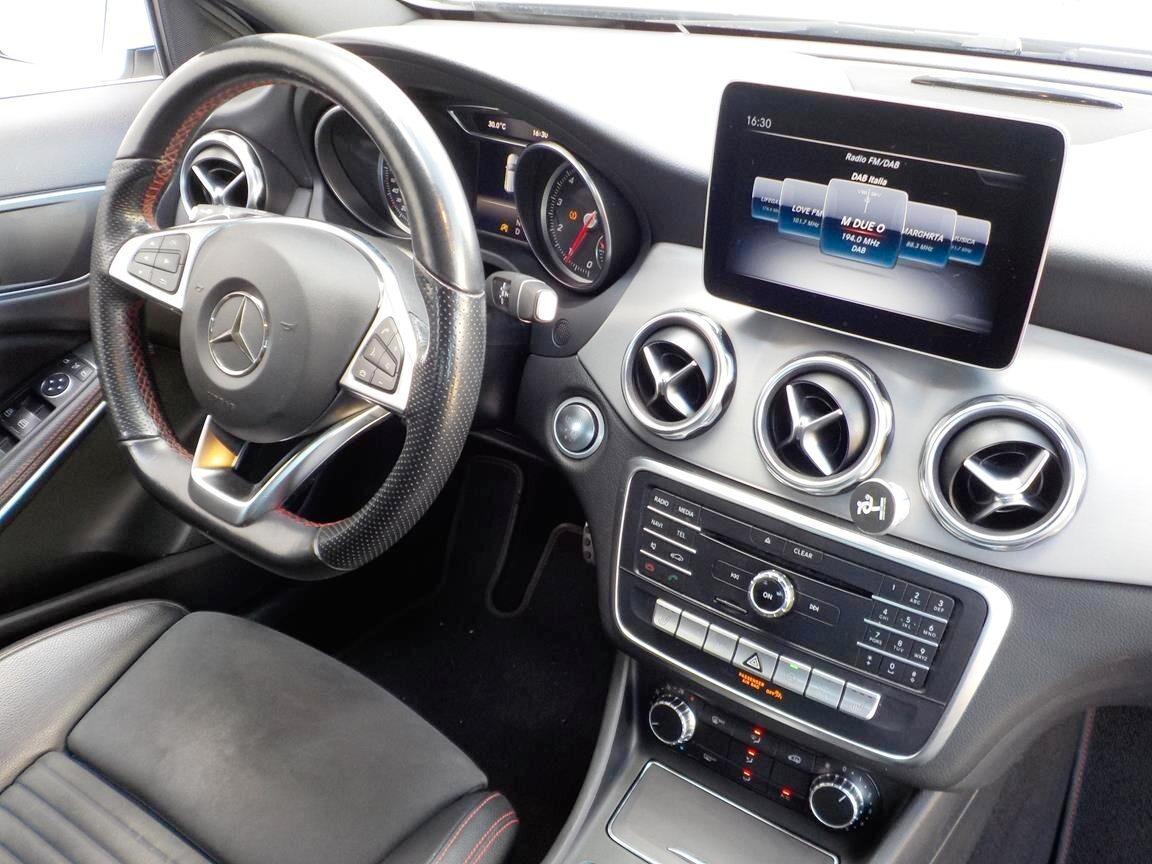 Mercedes-benz GLA 200 Premium AMG