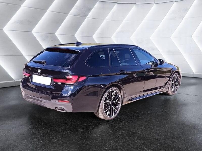 BMW Serie 5 Touring 540i Touring mhev 48V xdrive Msport auto