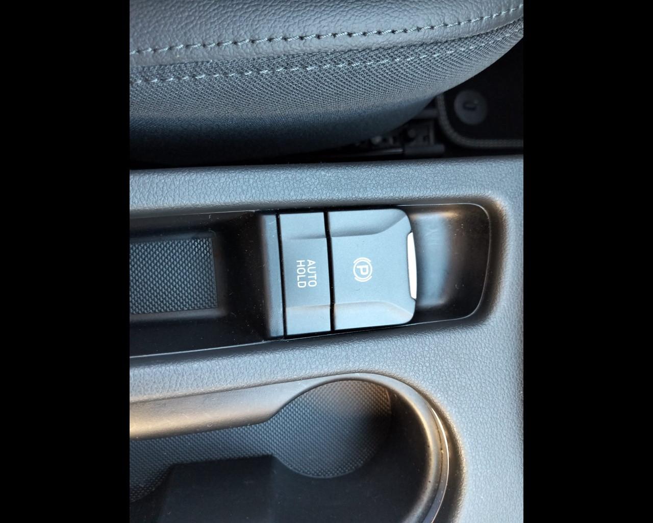 HYUNDAI Kona - Kona HEV 1.6 DCT XClass