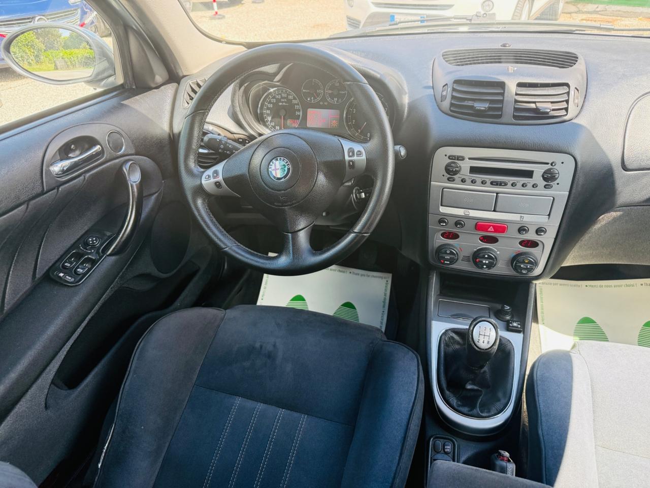 Alfa Romeo 147 1.6 B/GPL 16V Distinctive