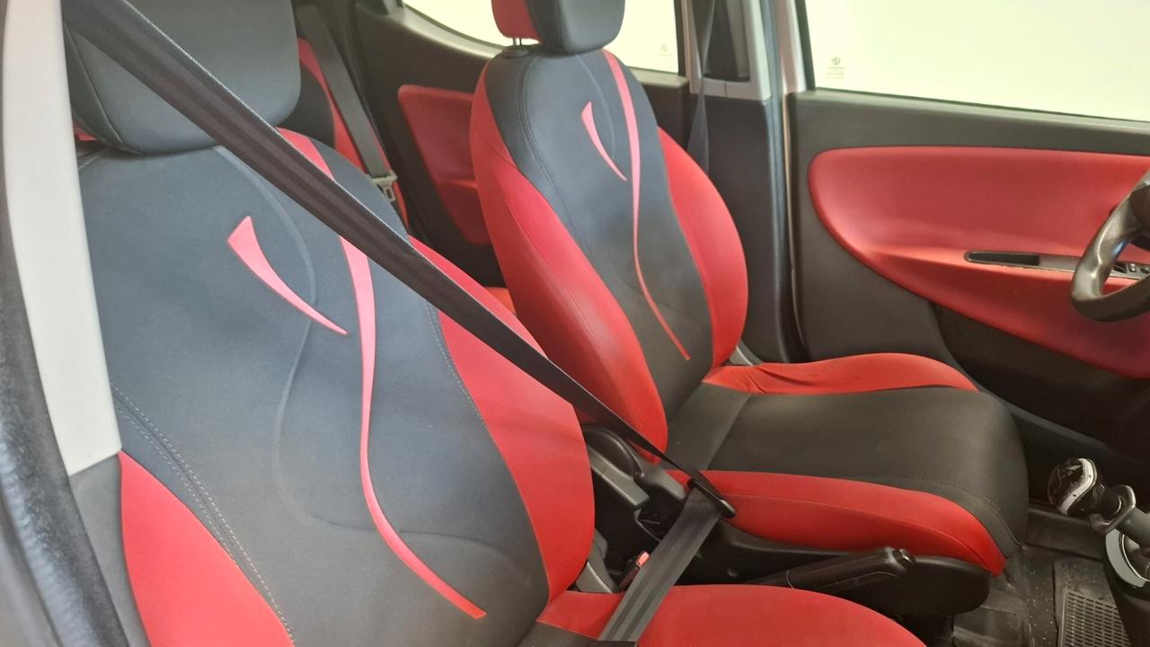 Lancia Ypsilon 0.9 TwinAir 85 CV 5 porte Metano Ecochic Gold