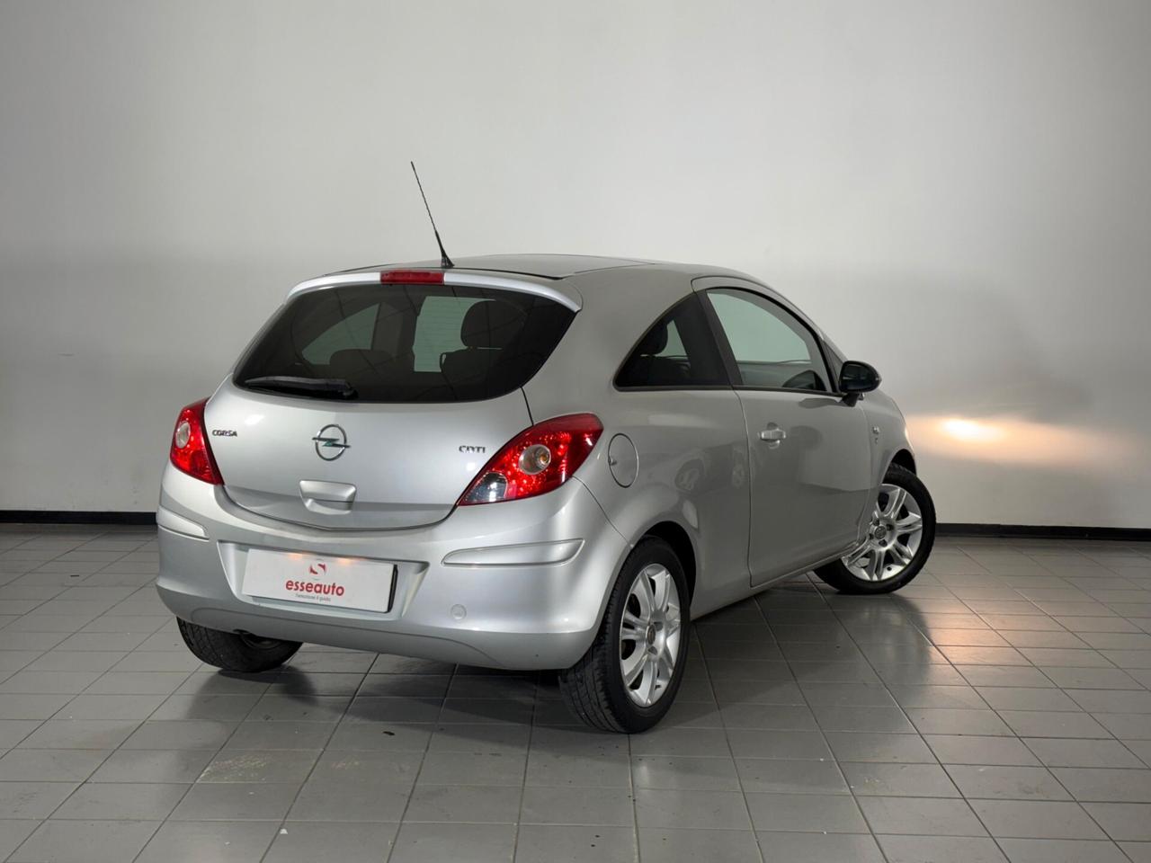 Opel Corsa 1.3 CDTI 75CV 3 porte TETTO PANORAMICO