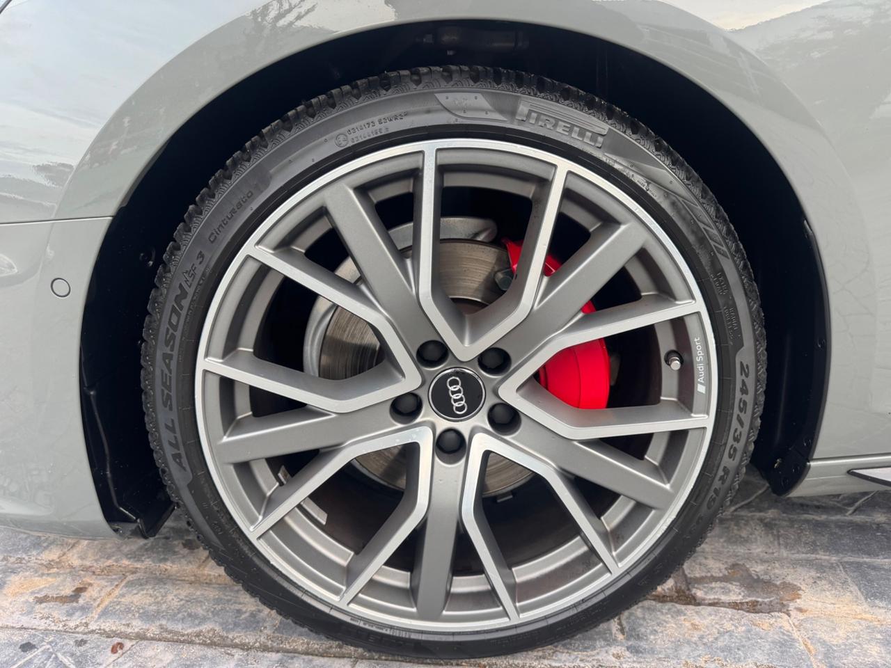 Audi A4 40 TDI quattro S tronic edition