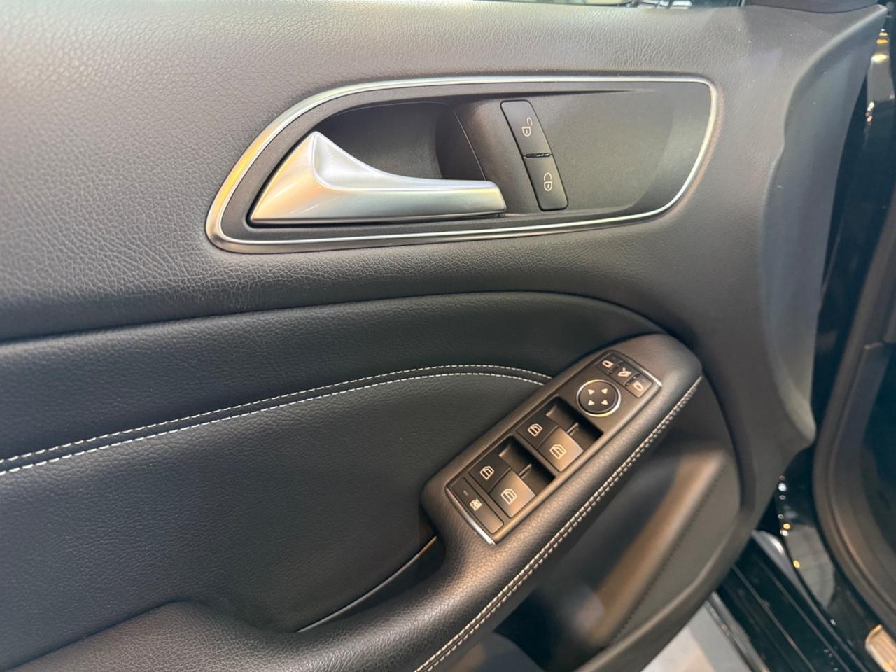 Mercedes-benz B 180 be Premium 72.000 KM! UNICO PROPRIETARIO!