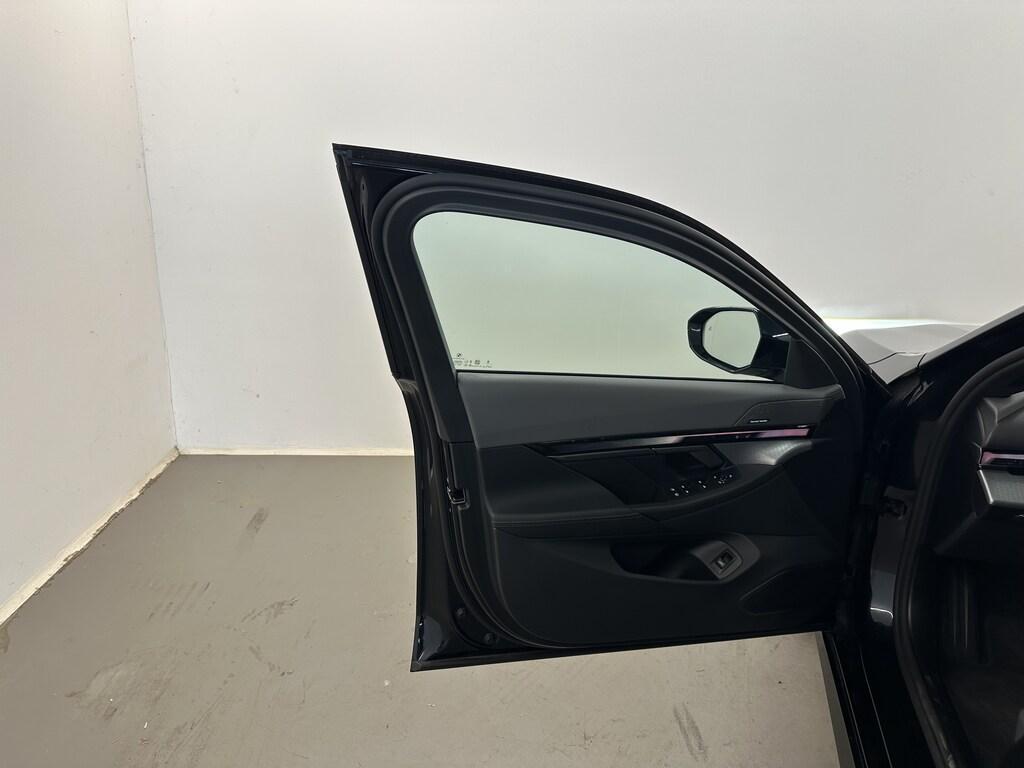 BMW i5 Berlina xDrive40