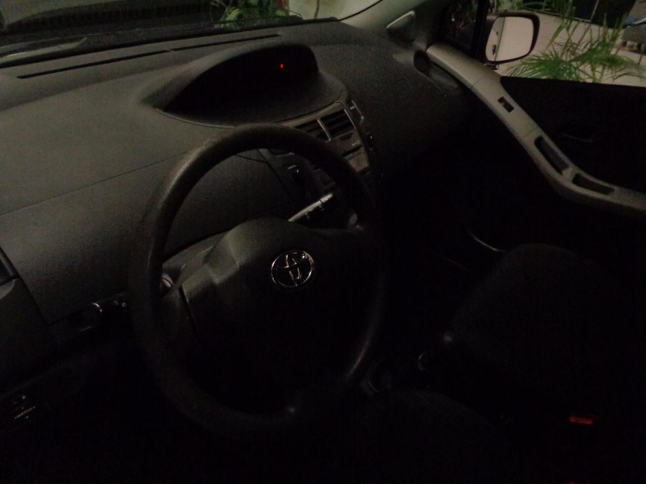 Toyota Yaris 1.0 5 porte Sol