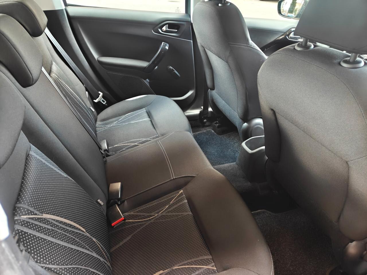 Peugeot 208 1.2 VTI Allure