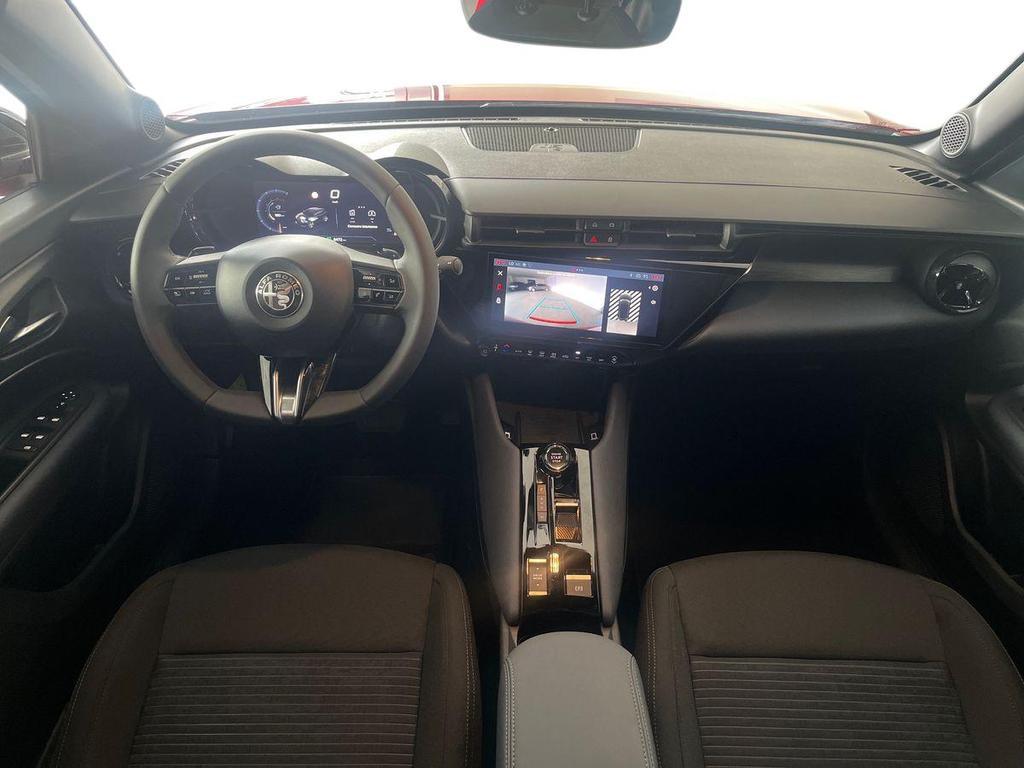 Alfa Romeo Junior 1.2 ibrida 136cv edct6