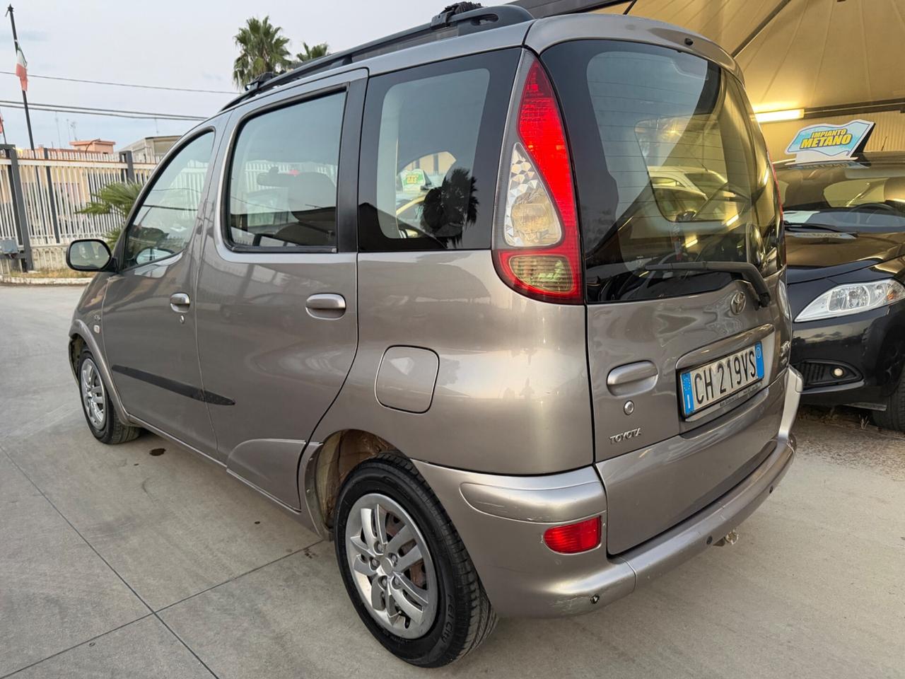 TOYOTA YARIS VERSO 1.4 DIESEL - GANCIO TRAINO OMOLOGATO