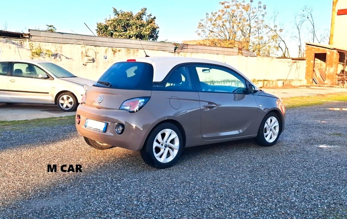 Opel Adam 1.2 70 CV Glam