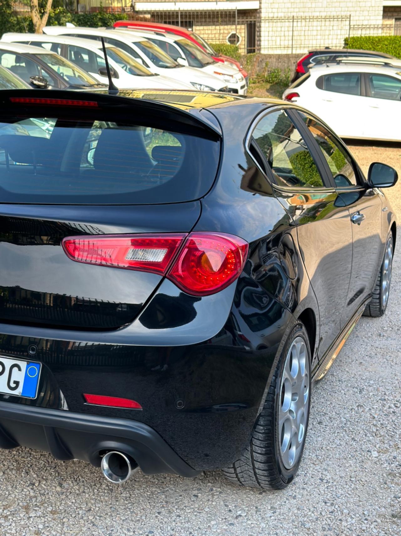 Alfa Romeo GIULIETTA 1.6 JTDm-2 KIT QUADRIFOGLIO