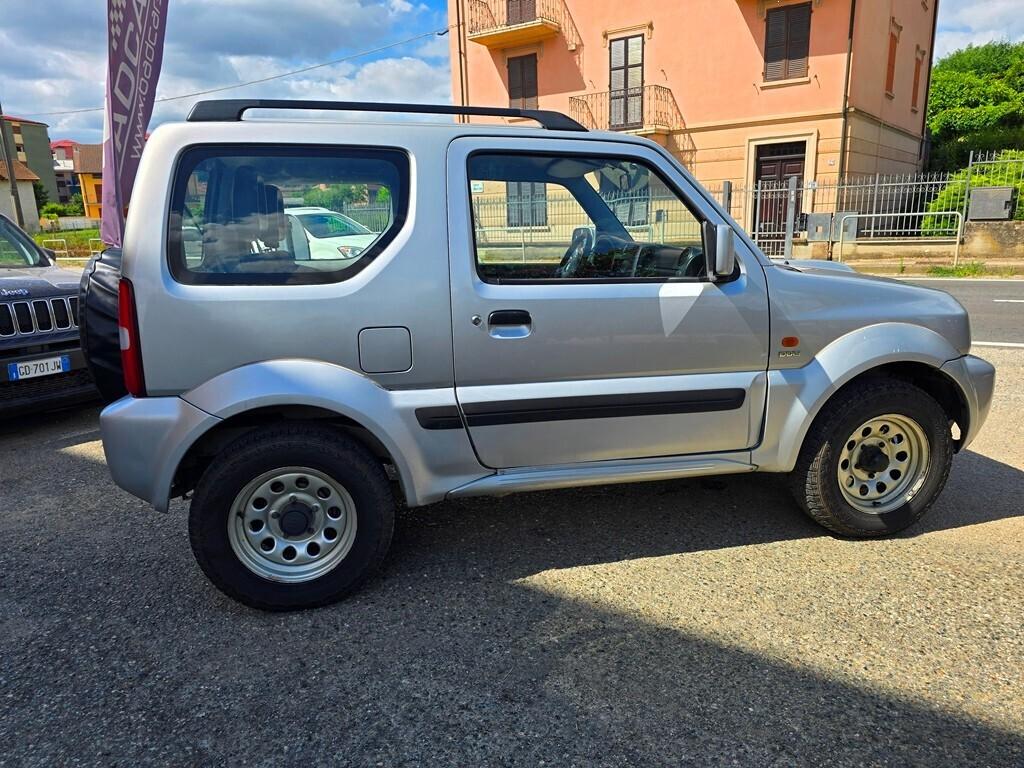 Suzuki Jimny 1.5 DDiS cat 4WD JLX