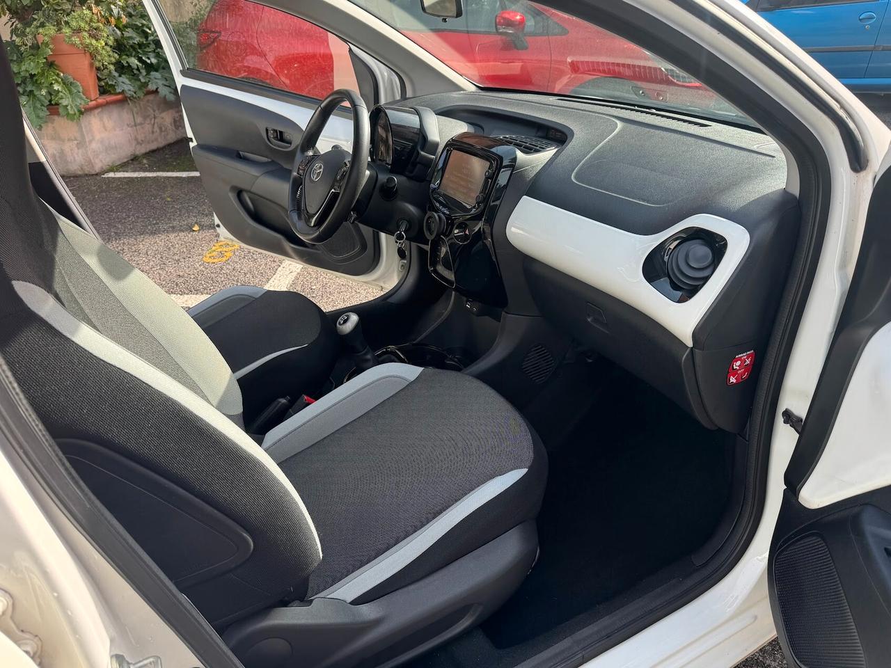 Toyota Aygo 1.0 VVT-i 69 CV 5 porte