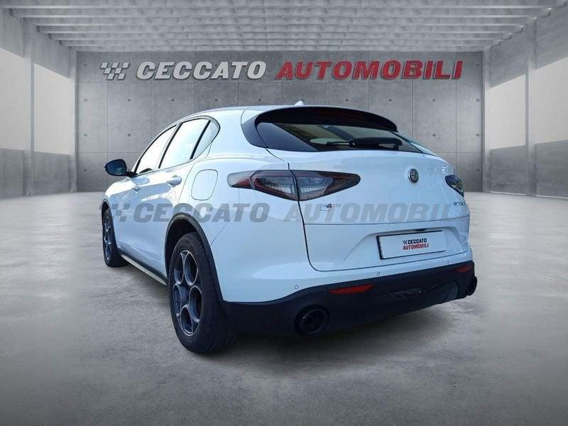 Alfa Romeo Stelvio 2023 2.2 t Sprint Q4 210cv auto