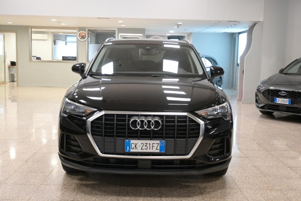 Audi Q3 35 TDI S tronic Business