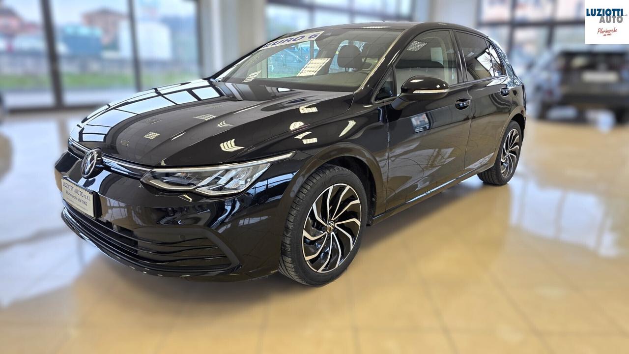 Volkswagen Golf 8 1.0 TSI 110CV LIFE