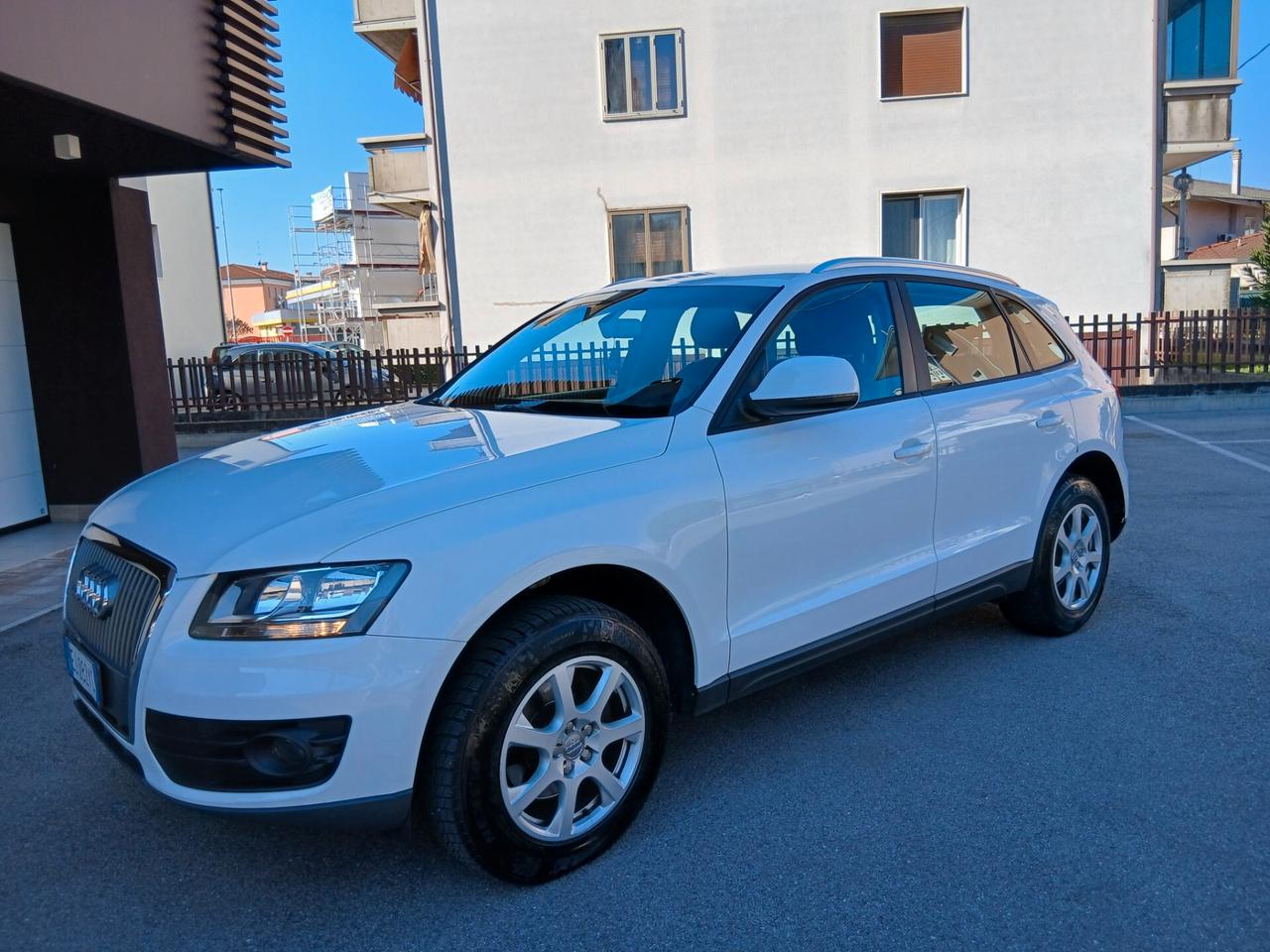 Audi Q5 2.0 TDI 143 CV quattro Advanced pronta consegna