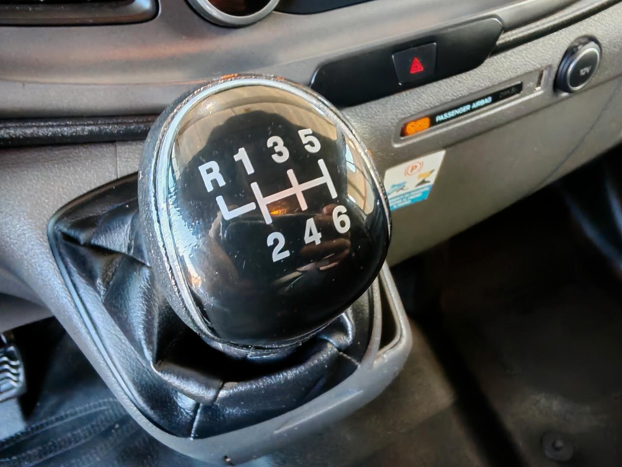 Ford Transit Custom 2.0 EcoBlue Hybrid 130 PC Titanium